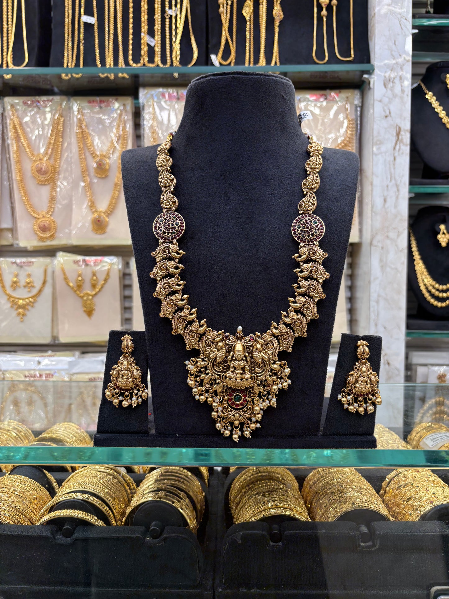 Maharani Antique Haram