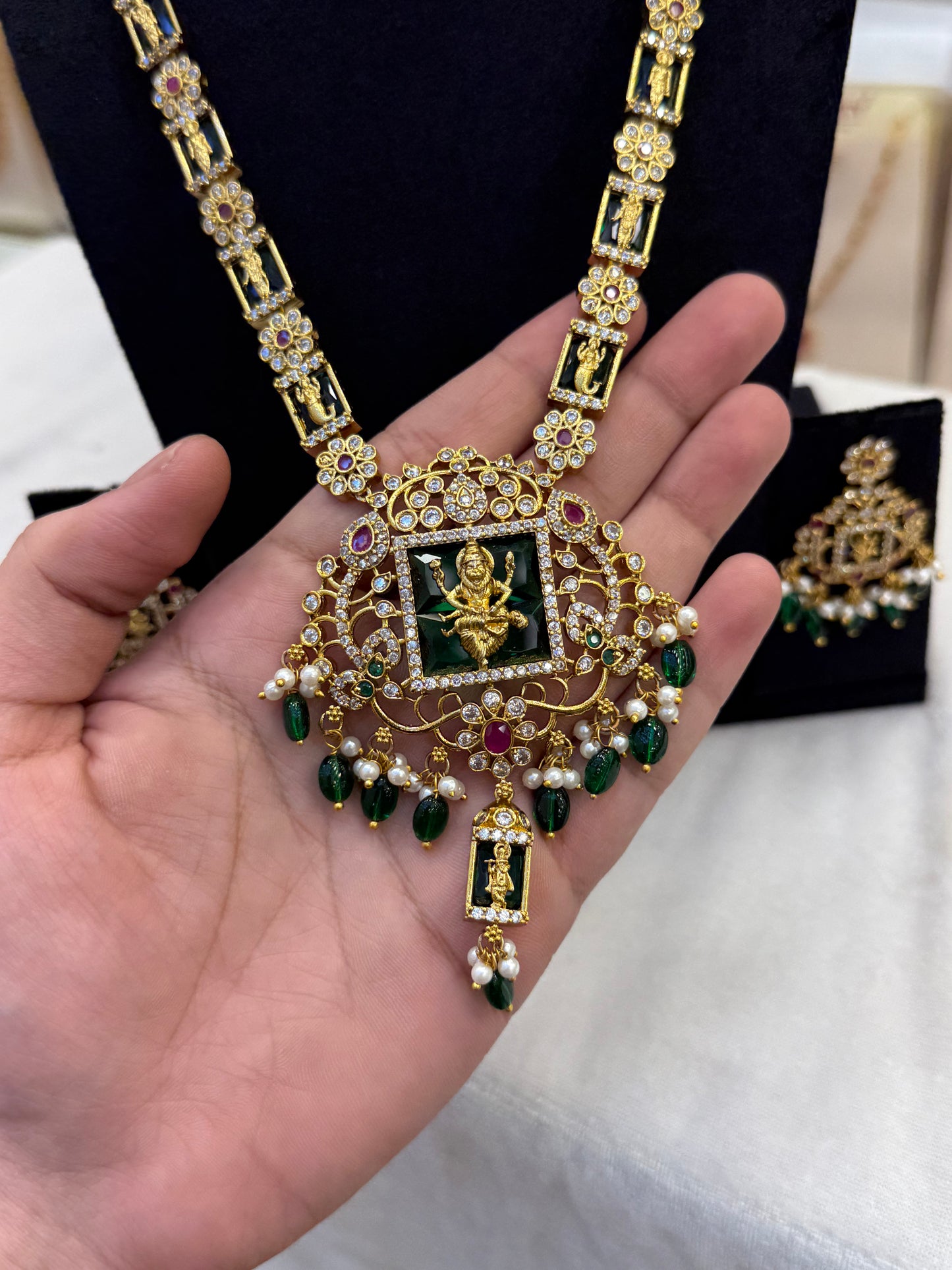 Emerald Green AD Necklace