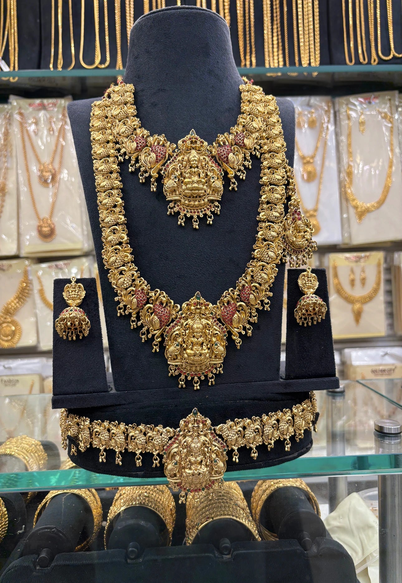 Antique Choker Design Bridal Set