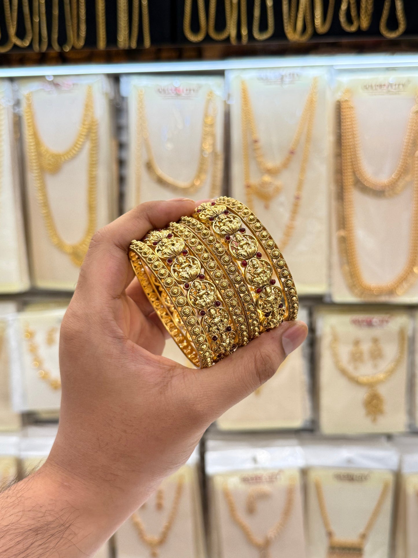 Maroon stone Kasimalai Bangles