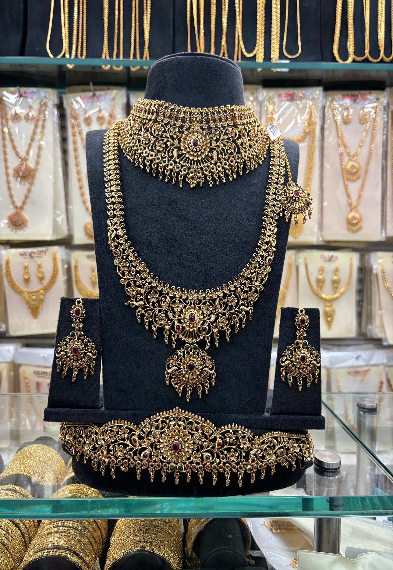 Flower Design Bridal Set