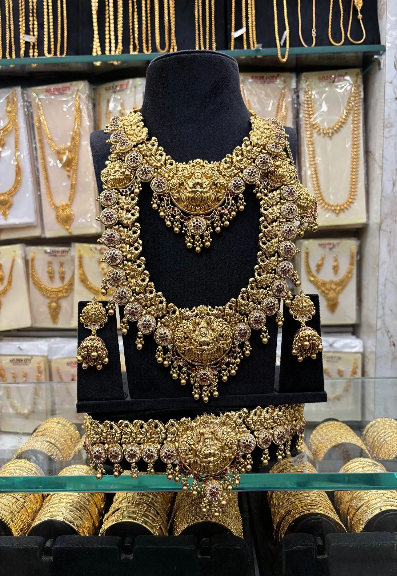 Nagas Design Bridal Set