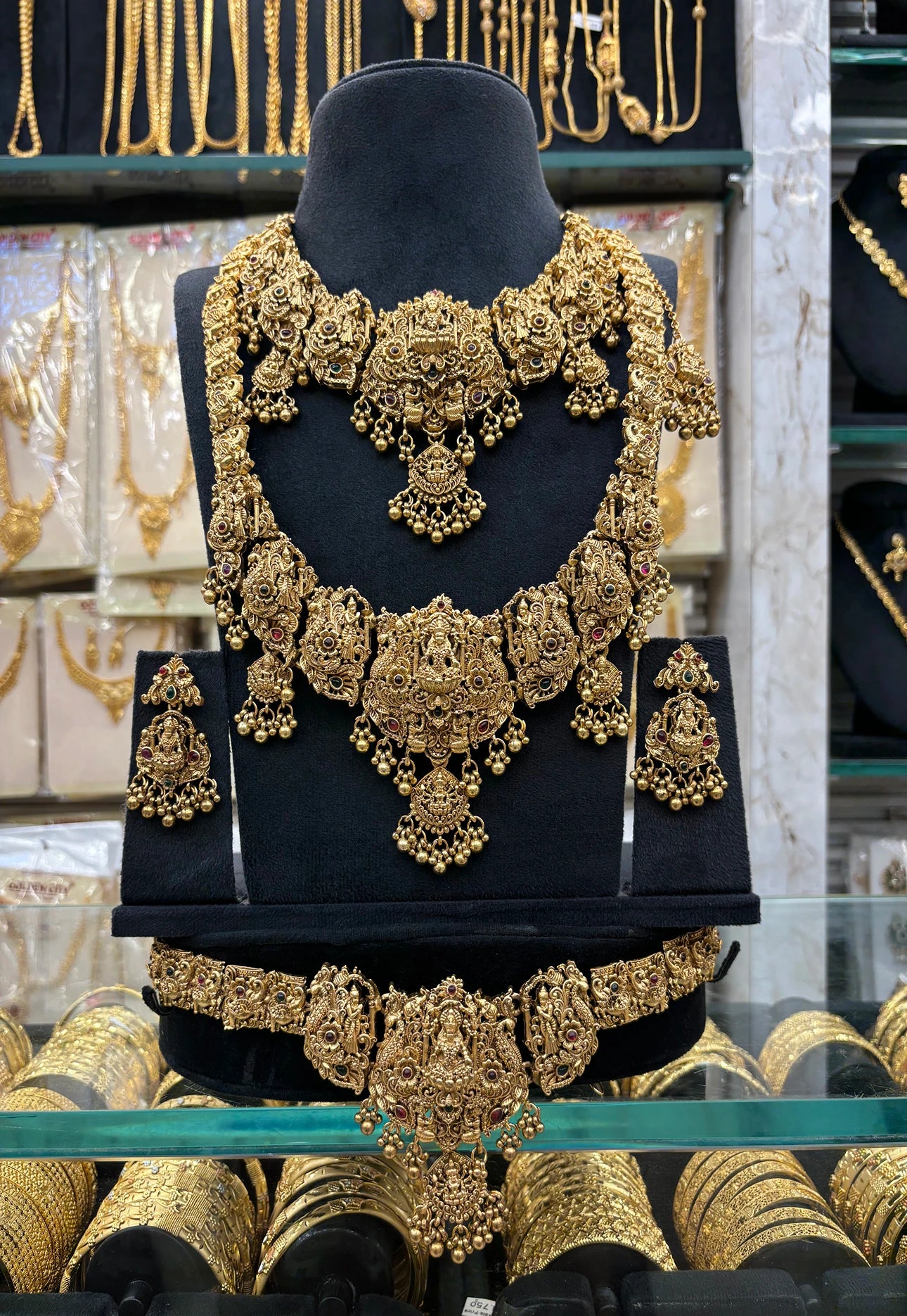 Antique Work 3D Design Bridal Set