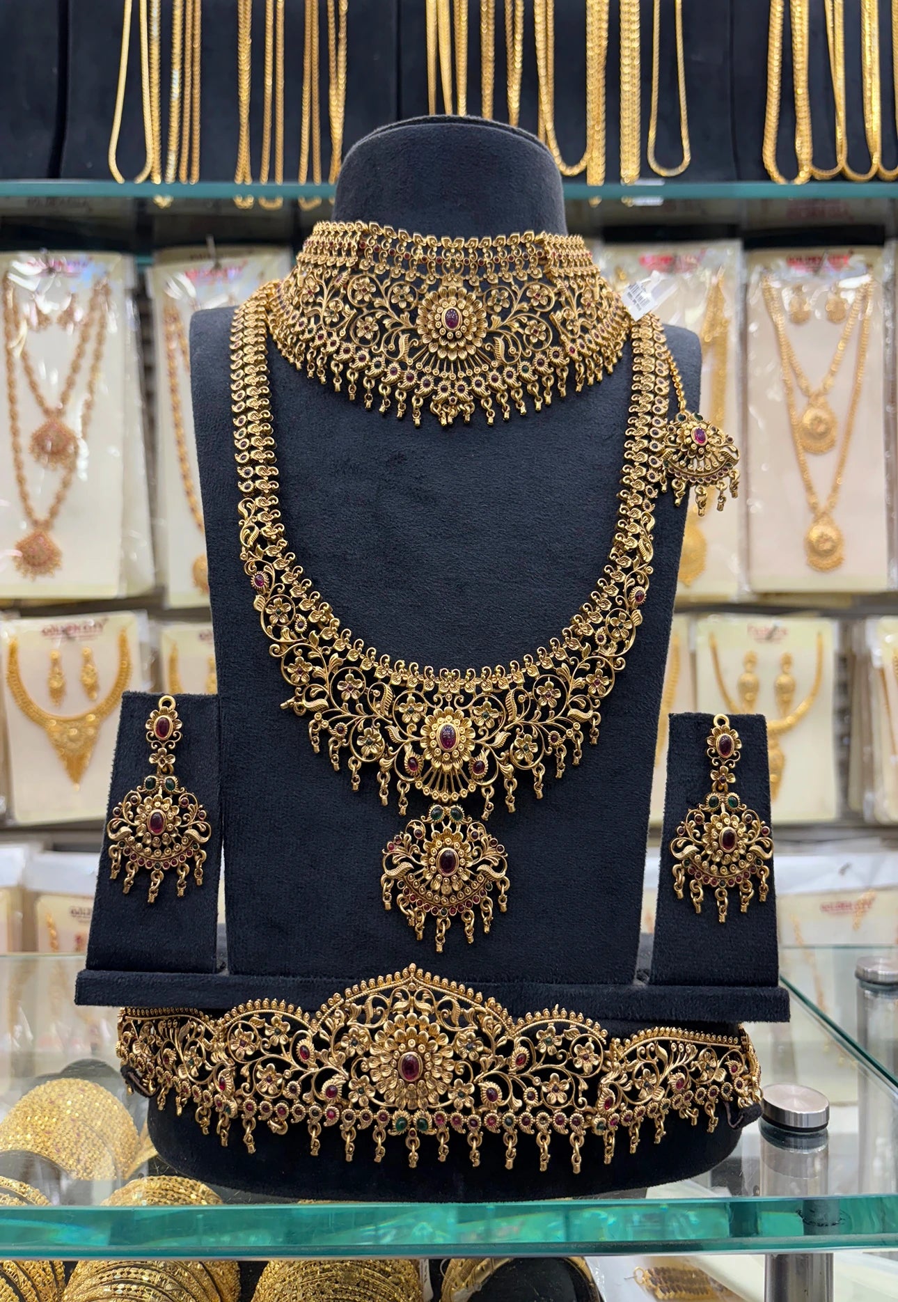 Flower Design Bridal Set
