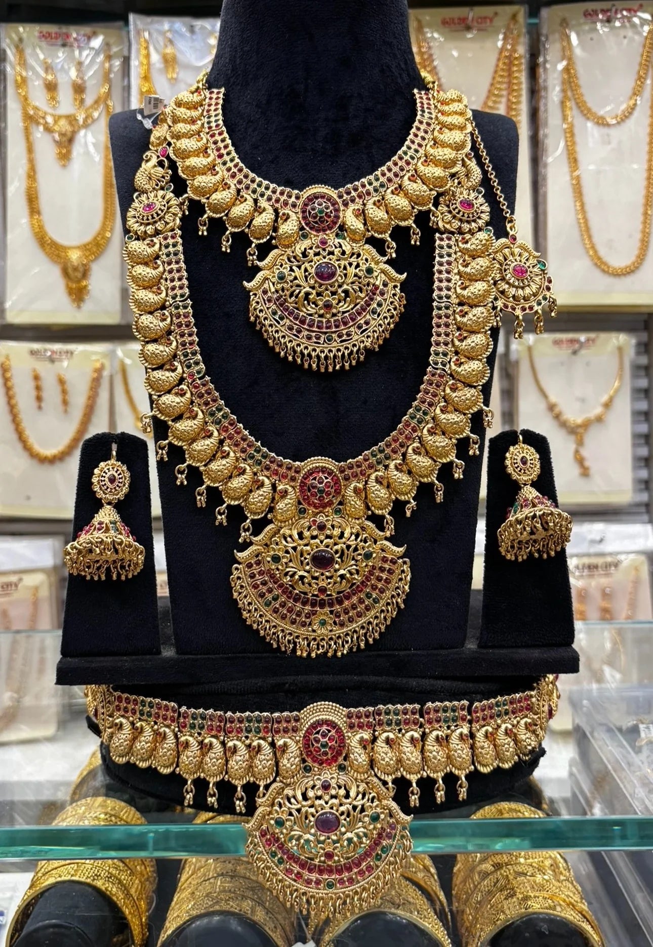Antique Mango Design Bridal Set