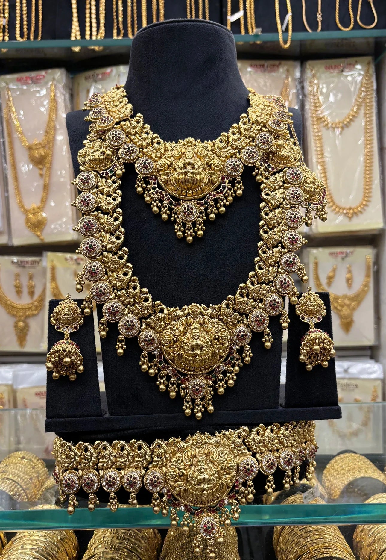 Nagas Design Bridal Set