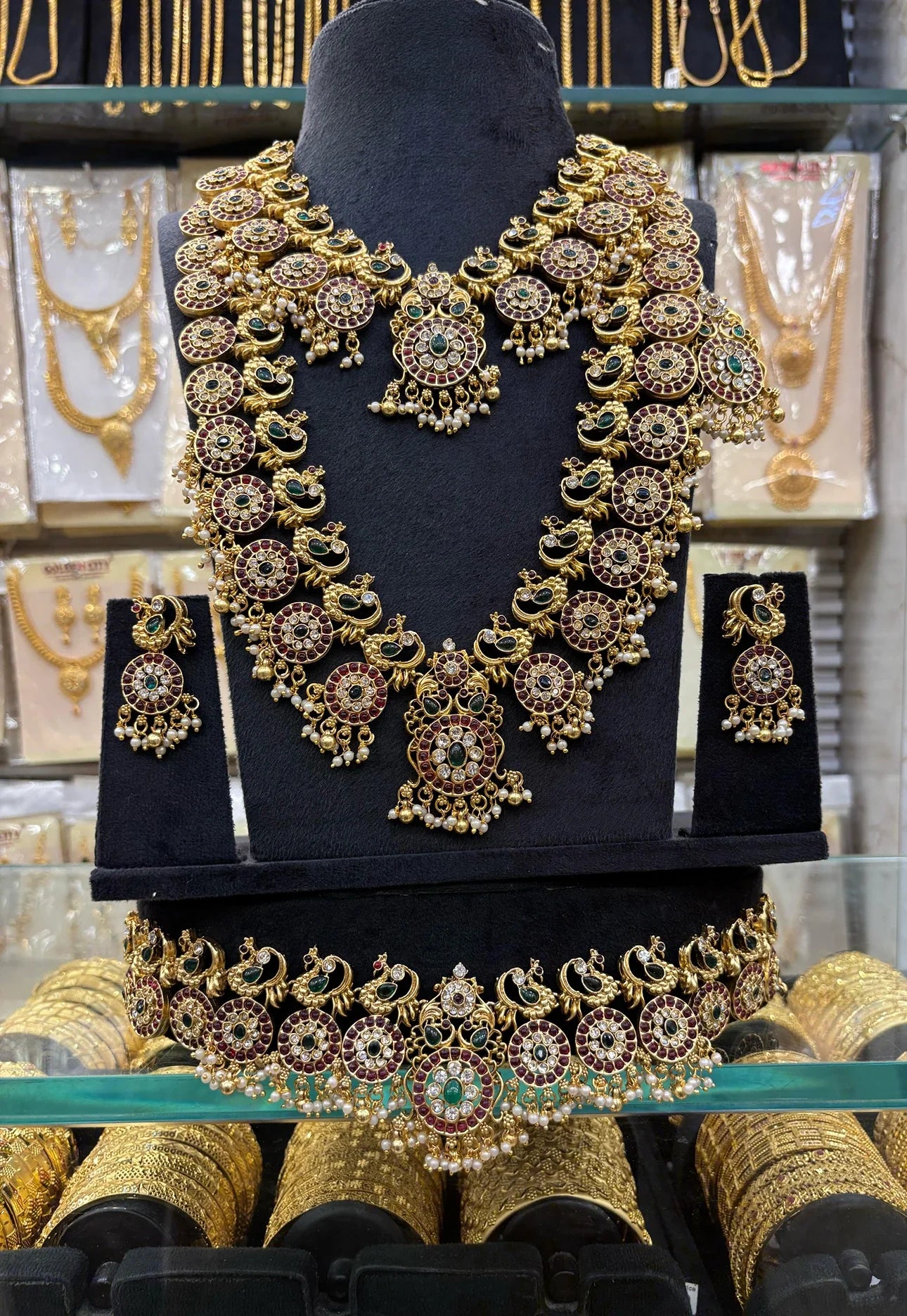Trending Antique Bridal Set