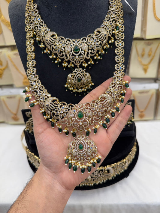 Victorian Bridal Set Dark Green Beats