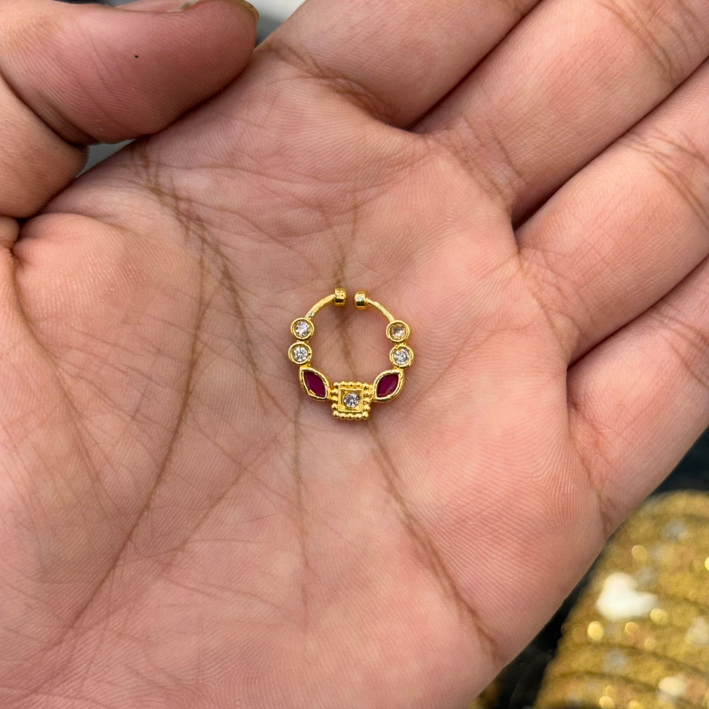 Scarlet Shine Nose Pin