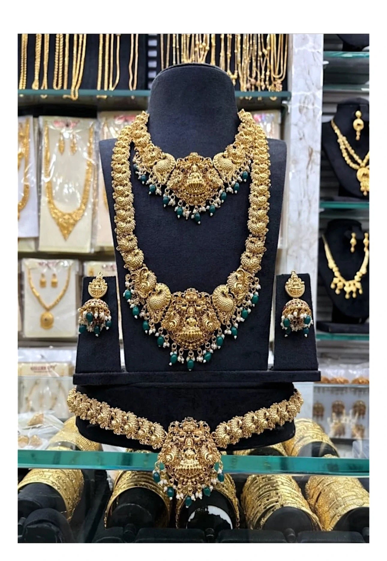 Green Beats Bridal Set