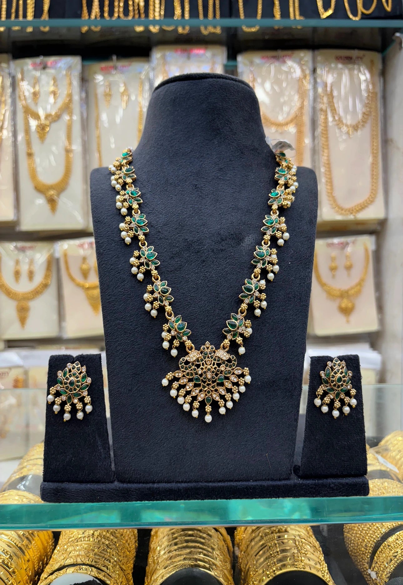 Antique Lotus Design Necklace