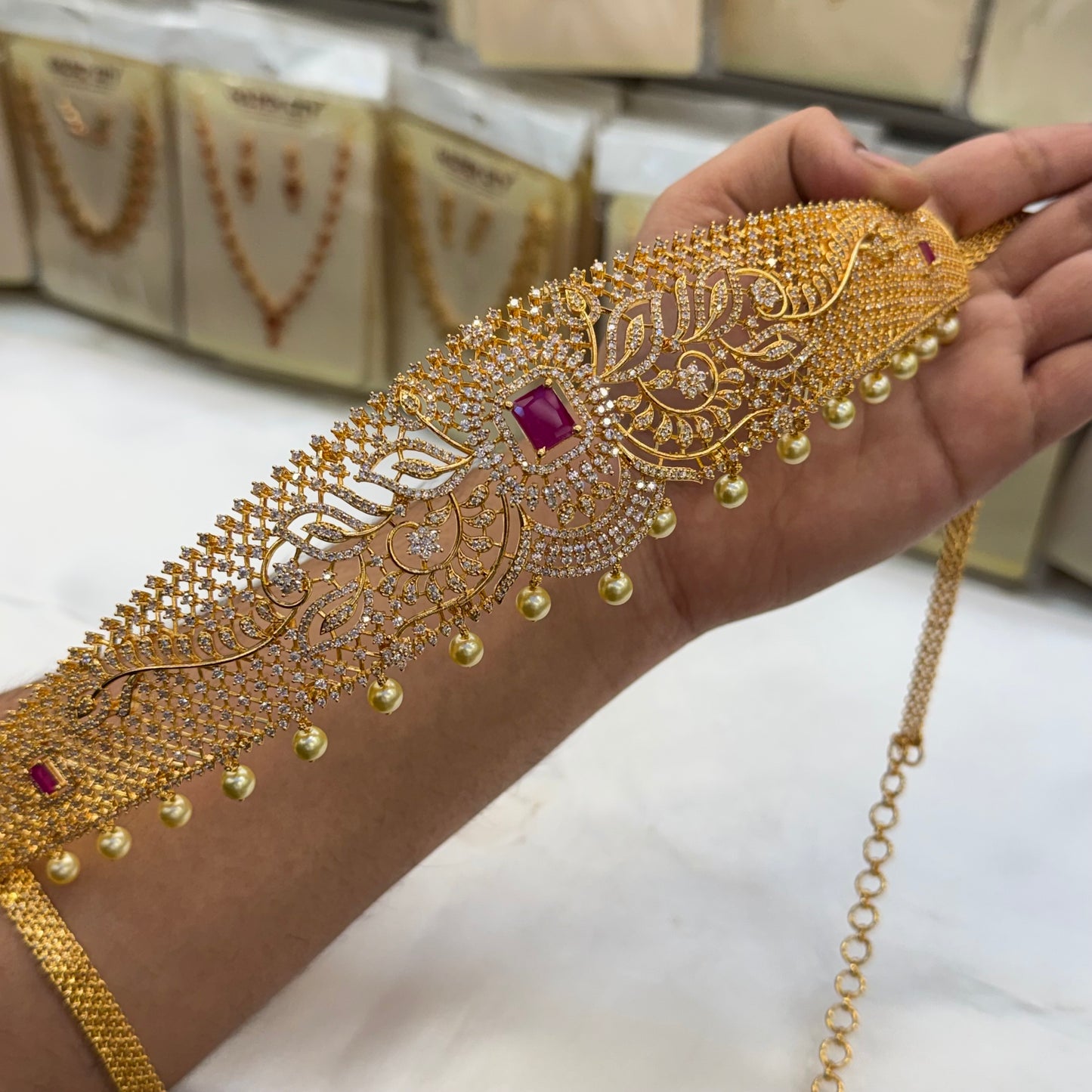 A.D Gold Stone Hipblet