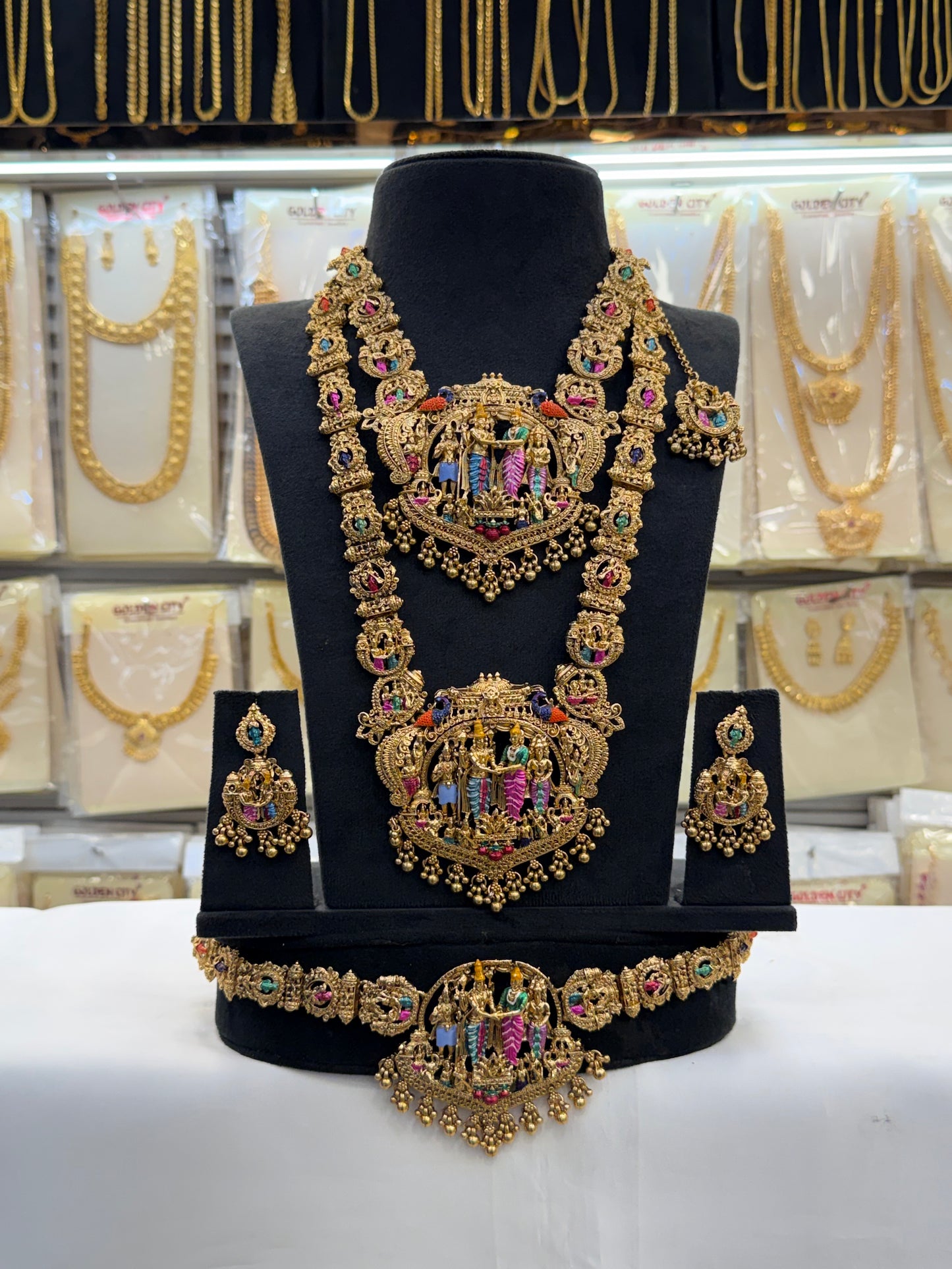 Enamel Sivan Parvathy Bridal Set