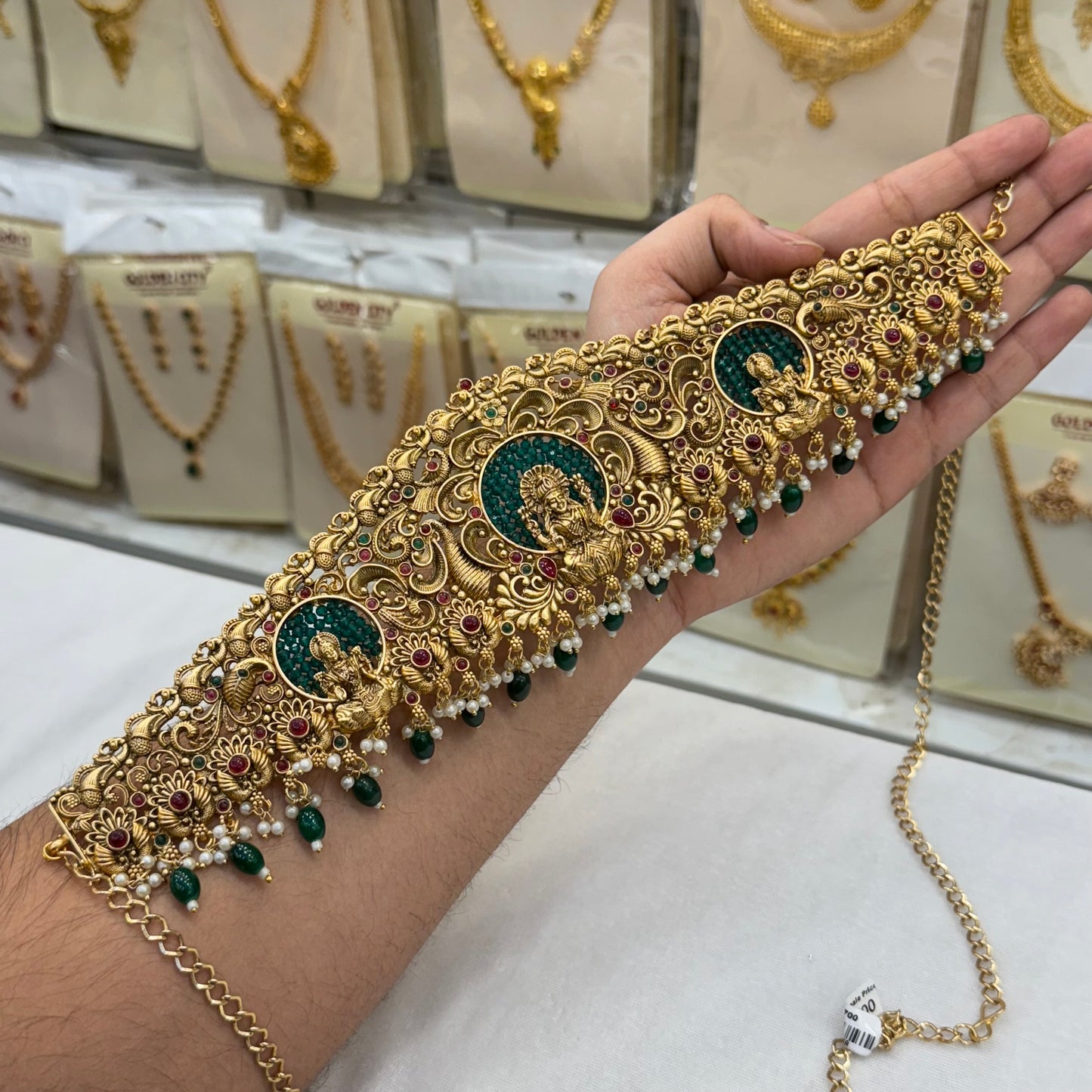 Green Beats Hip Chain