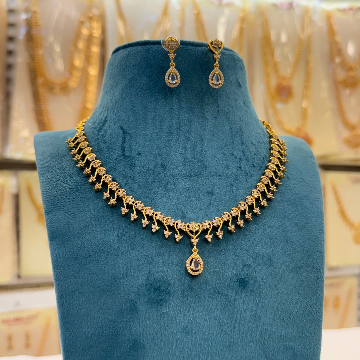 Crown Cut Diamond Line Necklace