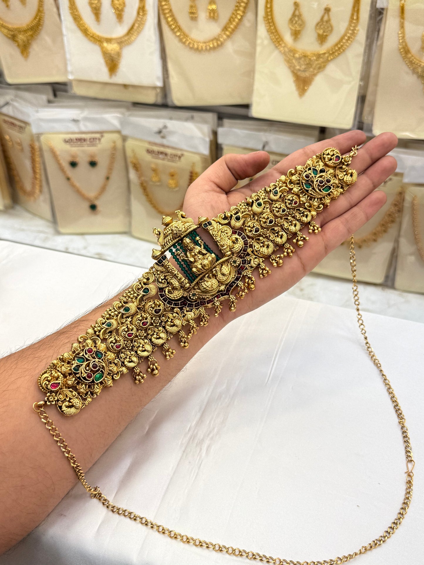 Trending Antique Bridal Set