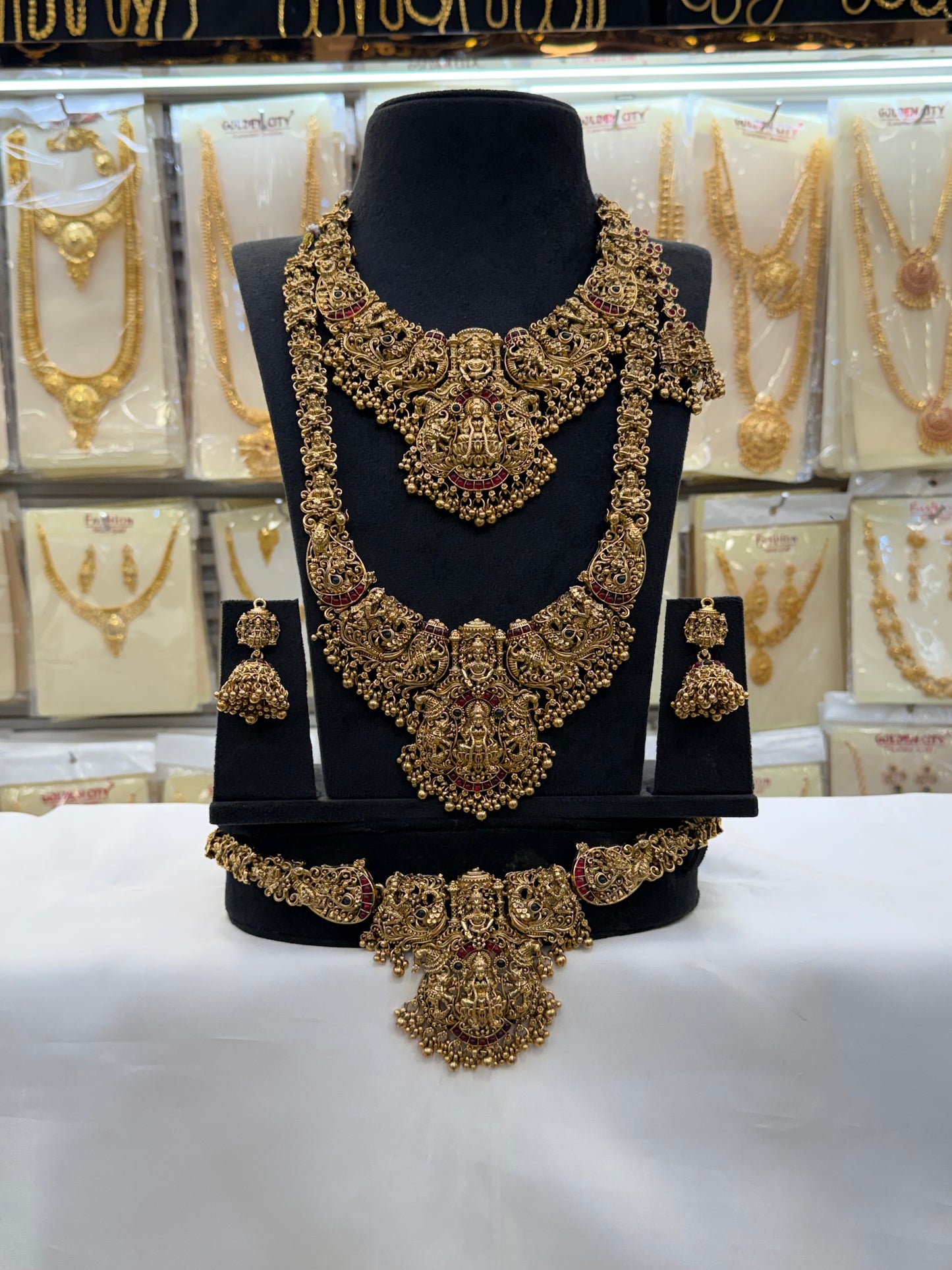 Heritage Lakshmi Bridal Set