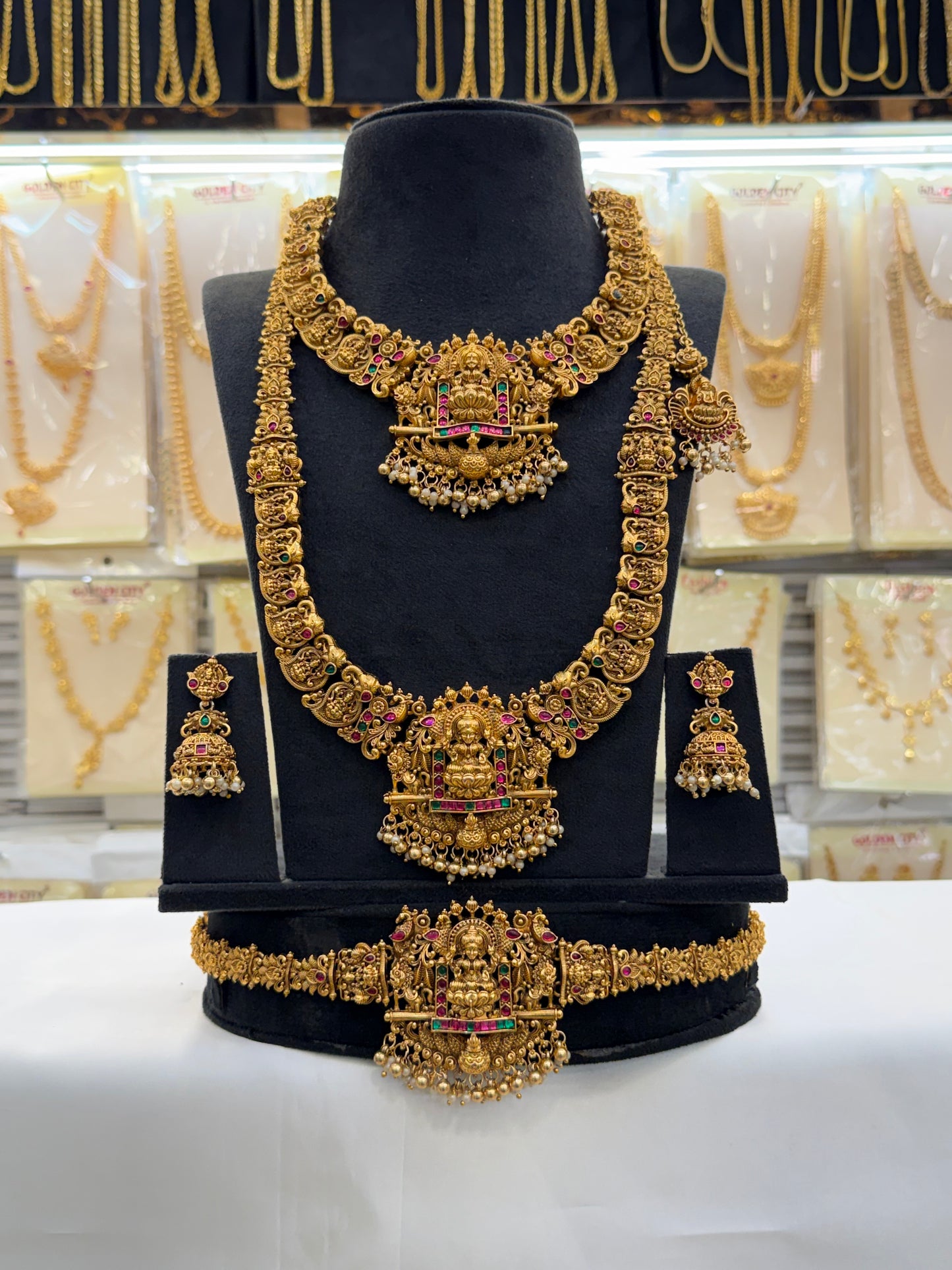 Antique Design Bridal Set