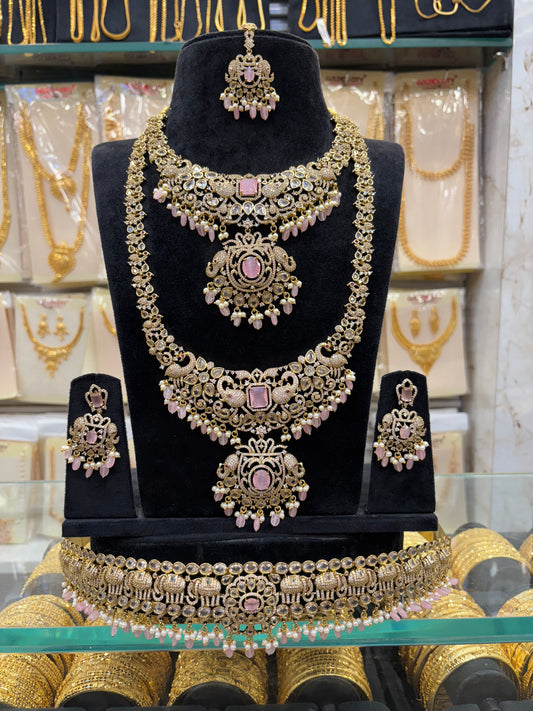 Victorian Bridal Set Pink Beats