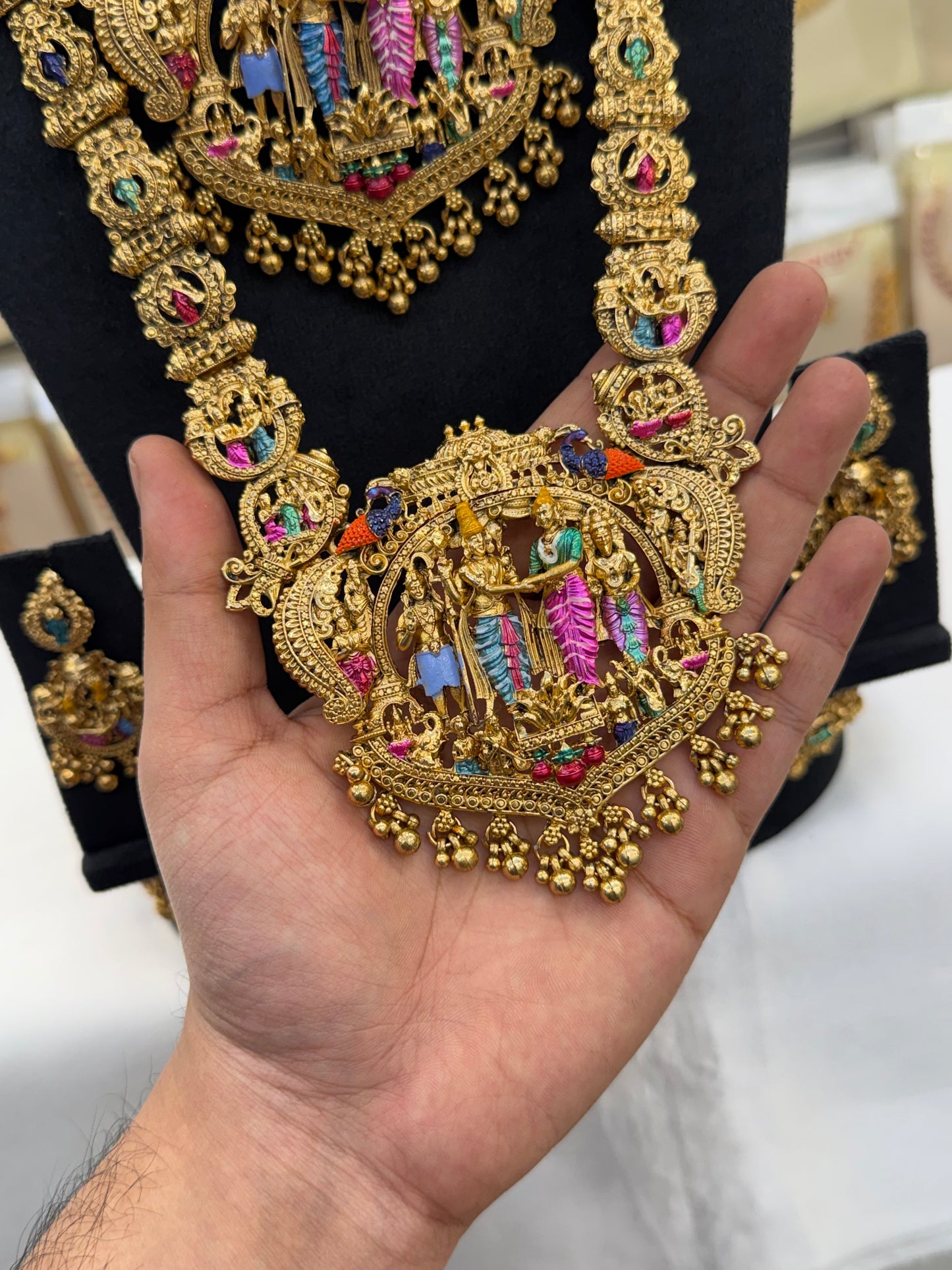 Enamel Sivan Parvathy Bridal Set
