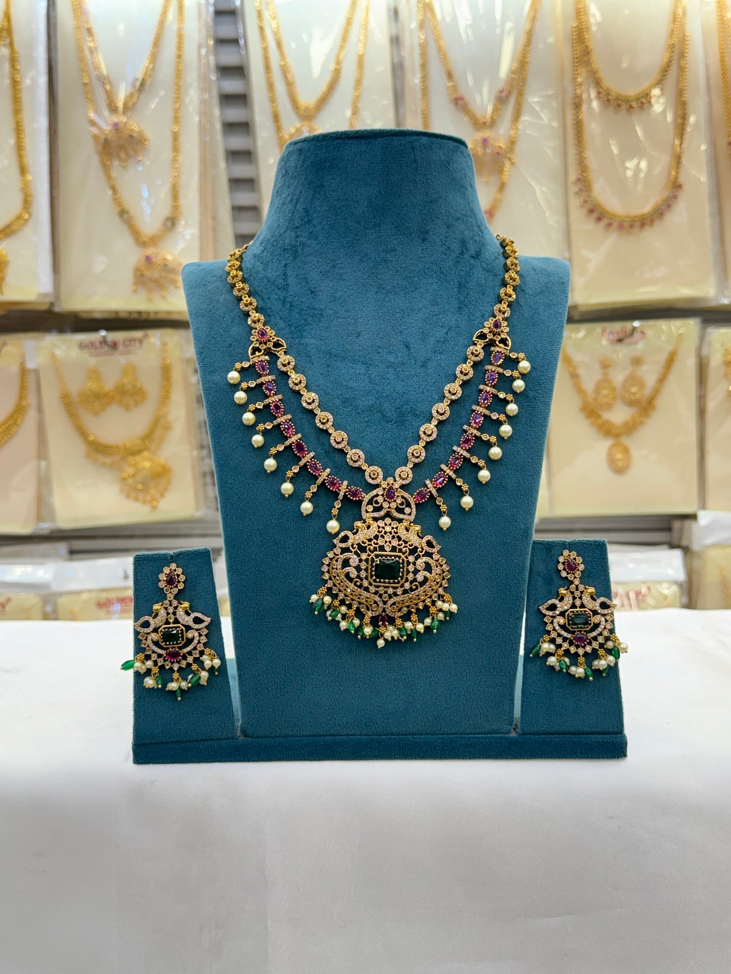 Antique Royal Stone Layer Necklace