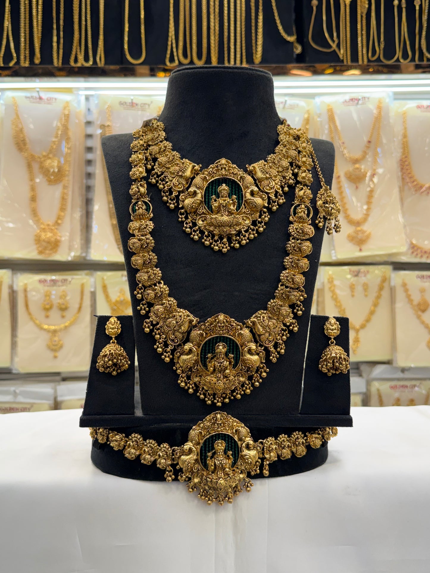 Antique Bridal set - Gold Beats