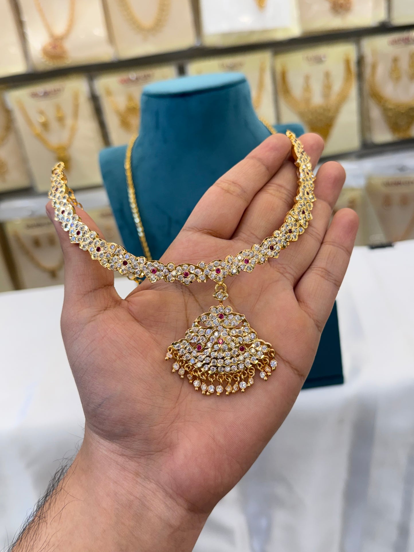 Impoun Necklace