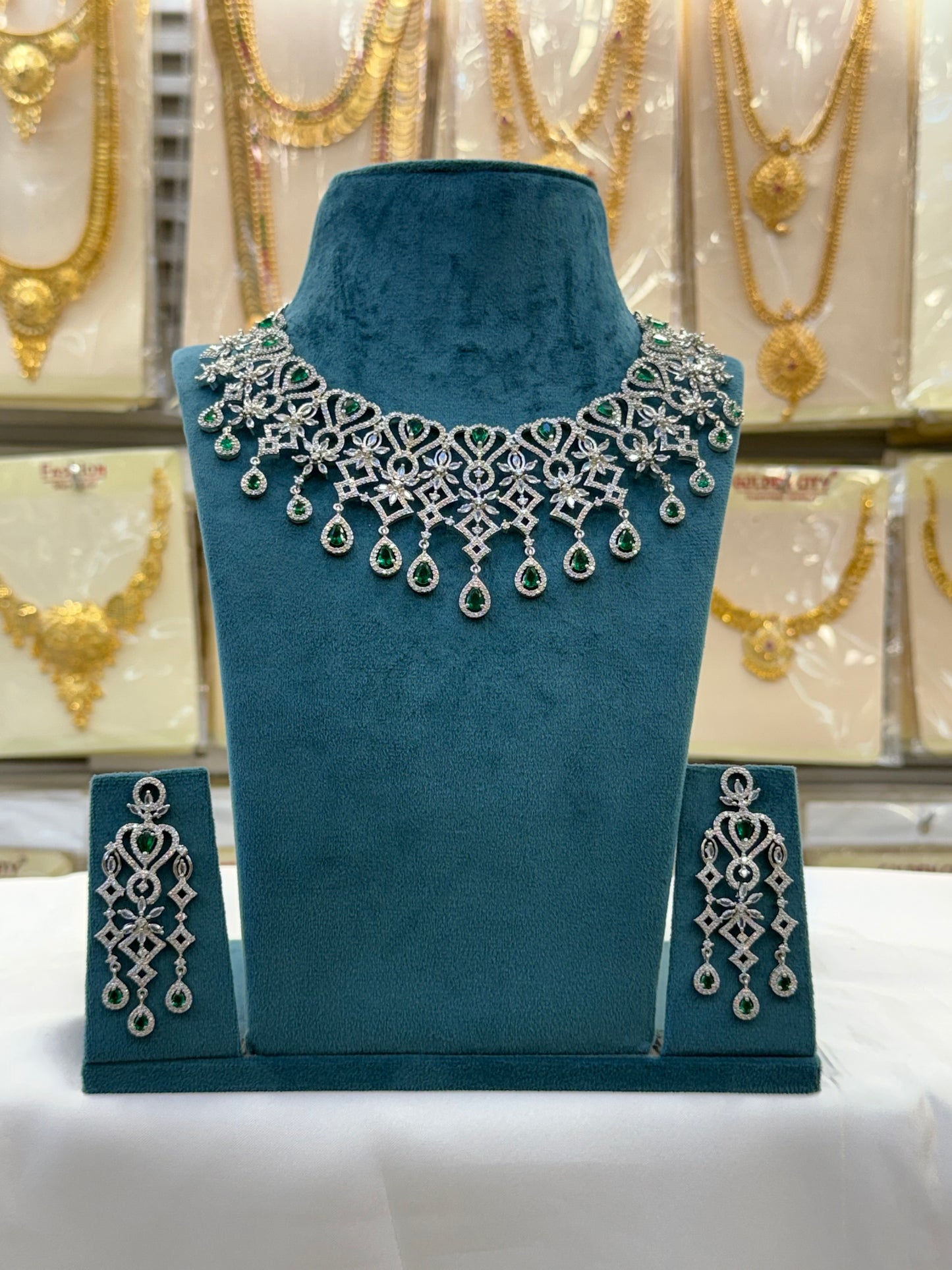 Diamond Look AD Green Stone Choker