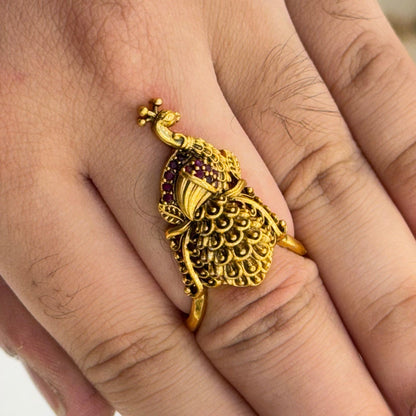Elegant Peacock Design Finger Ring