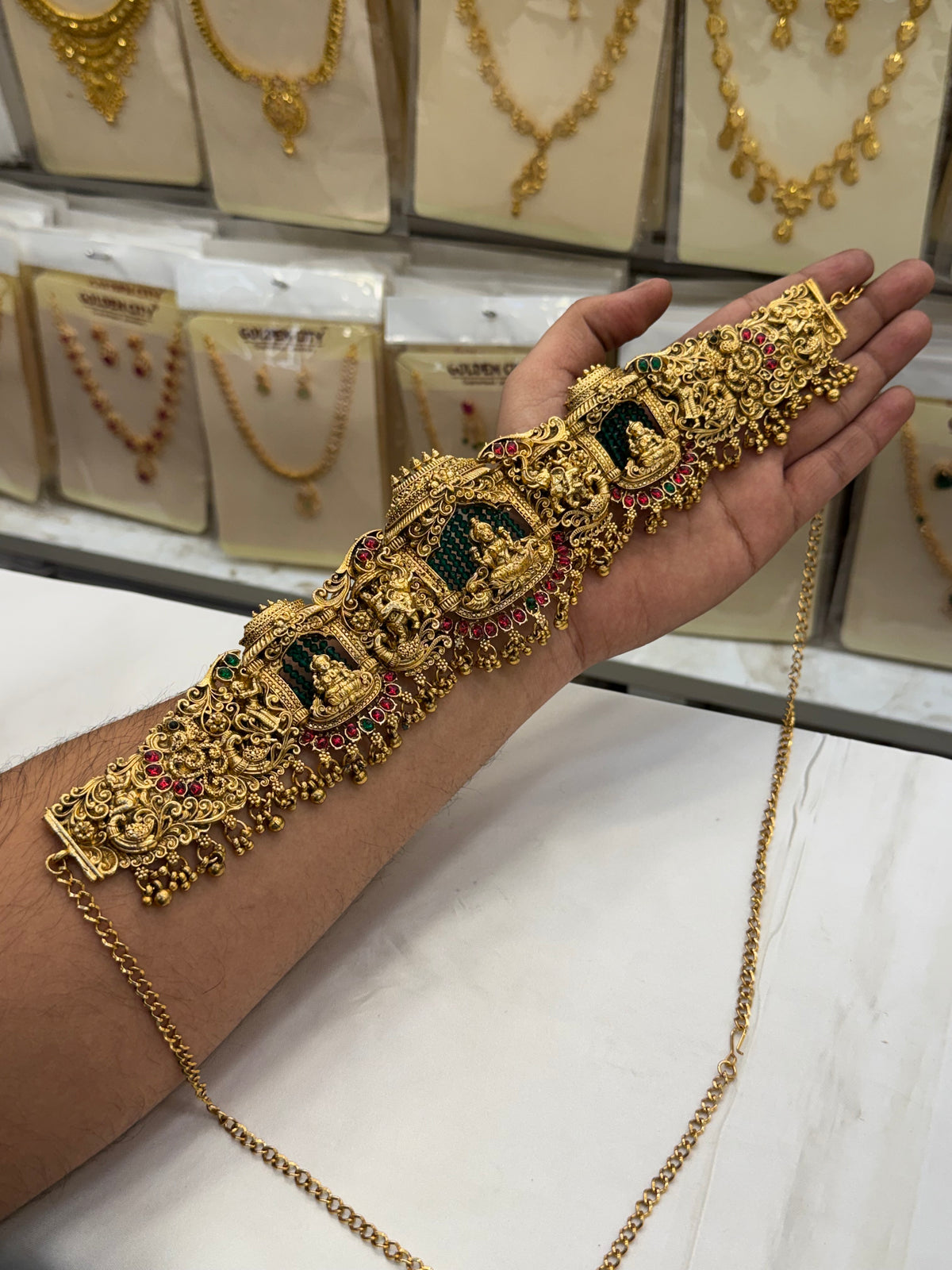 Heavy Antique Gold Beats Laxmi Design Bridal Set