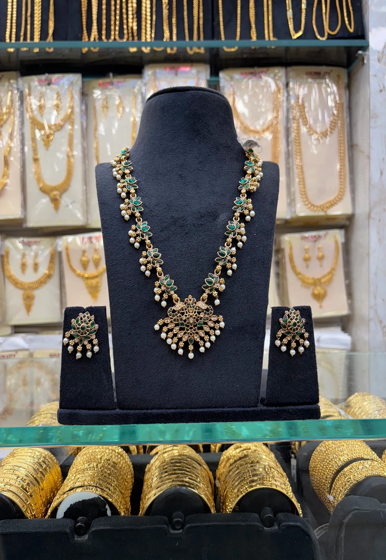 Antique Lotus Design Necklace