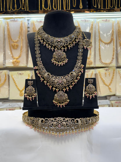 Victorian Bridal Set Pink Beats