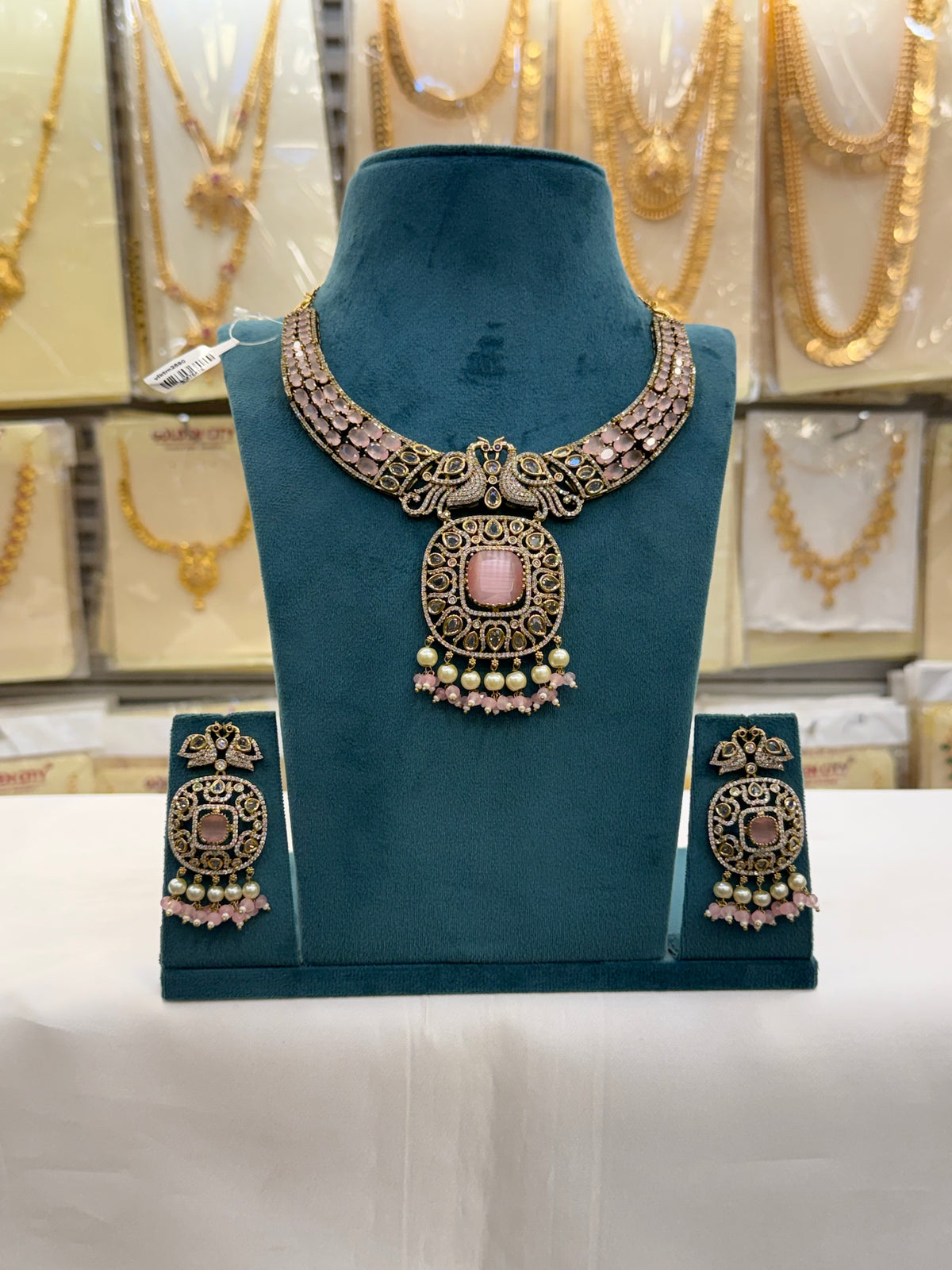 Victorian Sparkle Pastel Pink Necklace