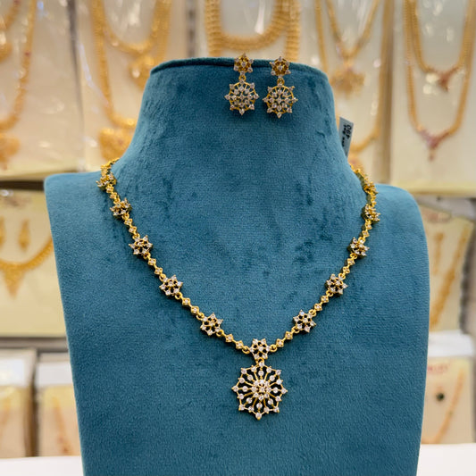 Elegance floral Stone Necklace