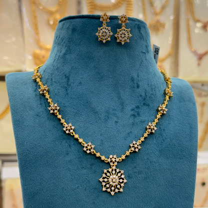 Elegance floral Stone Necklace