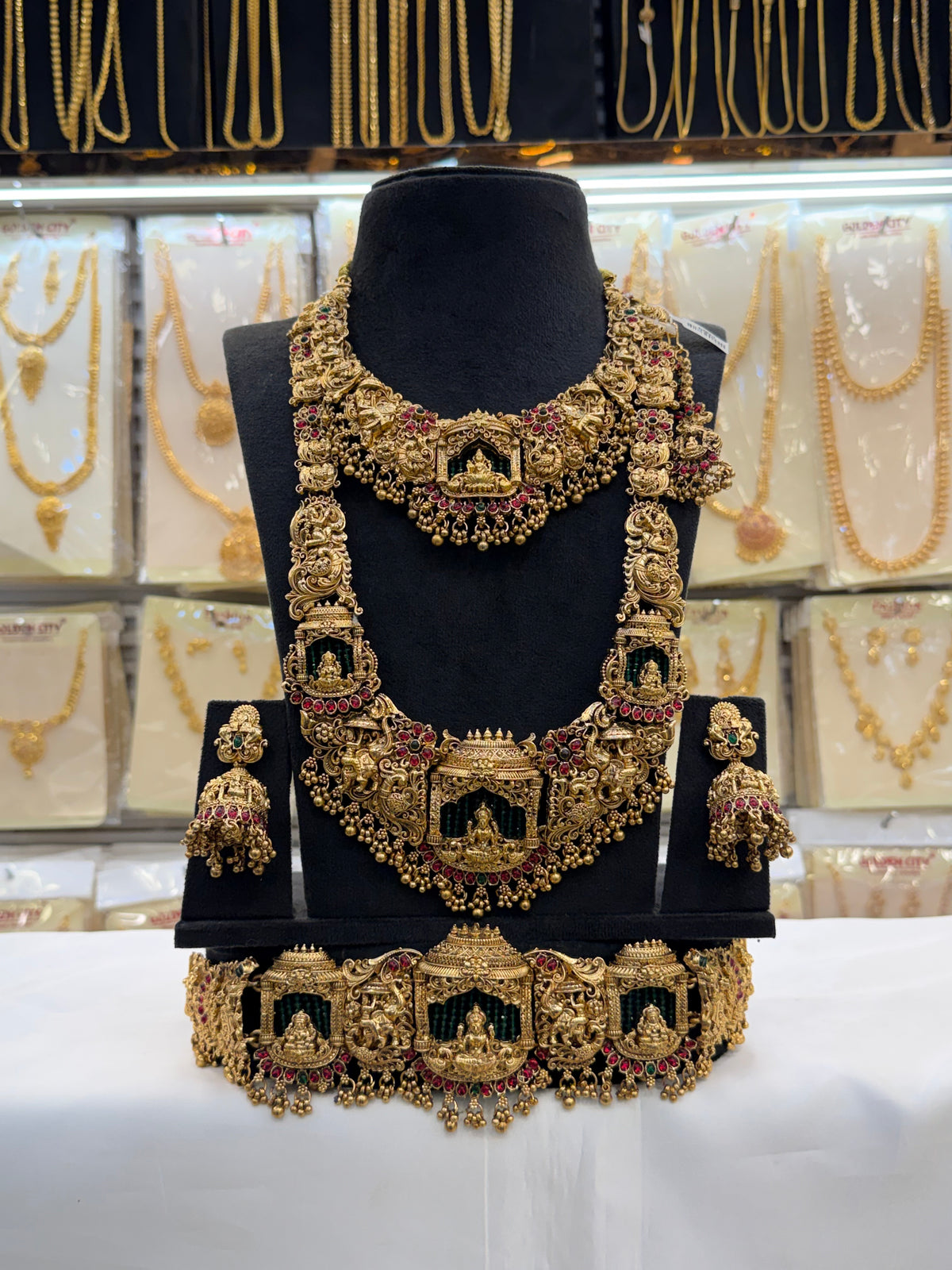 Heavy Antique Gold Beats Laxmi Design Bridal Set