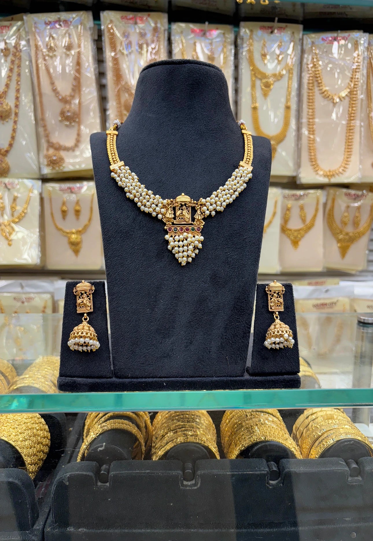 Pearl Work Premium Necklace