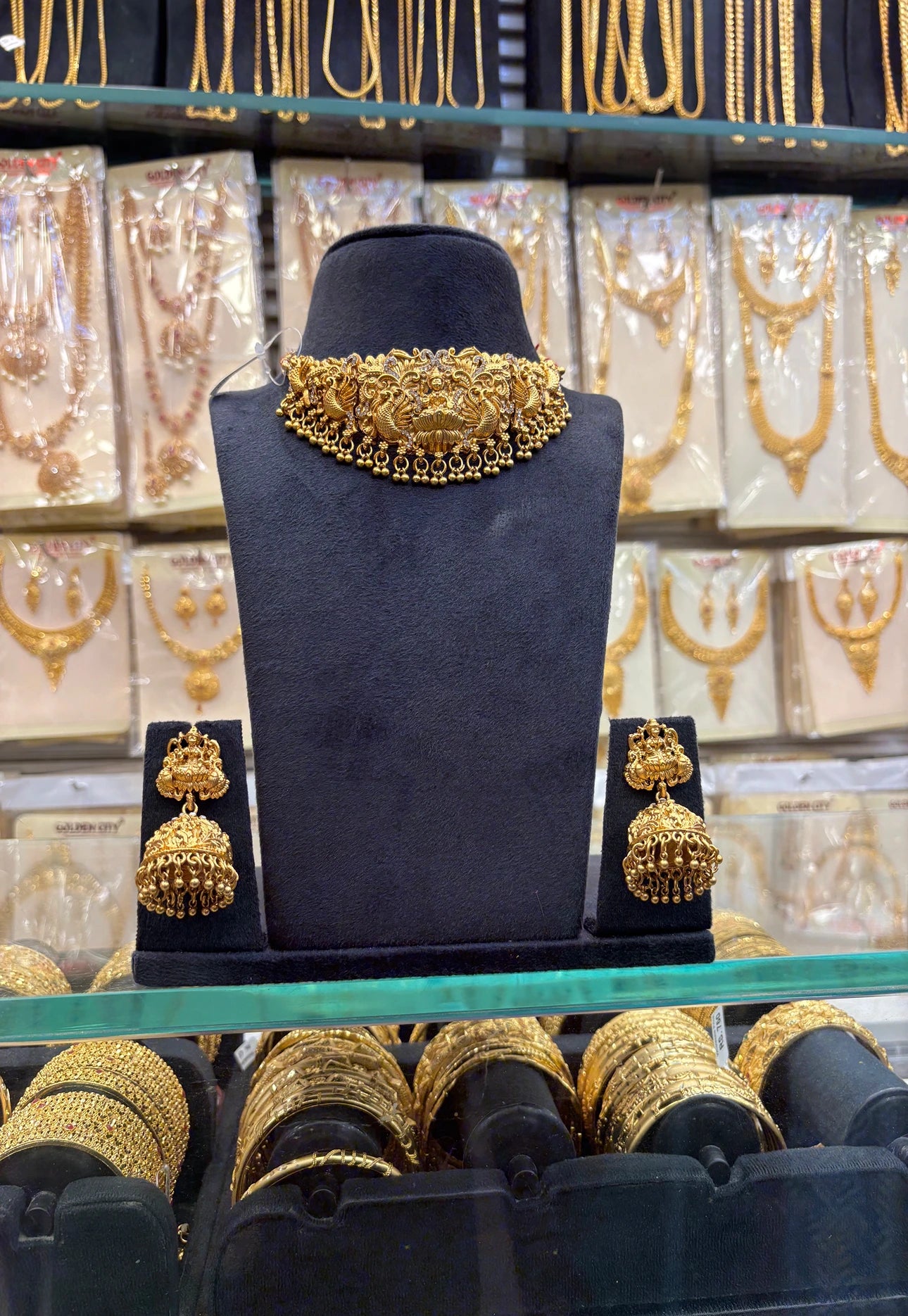 Antique Gold Choker Set