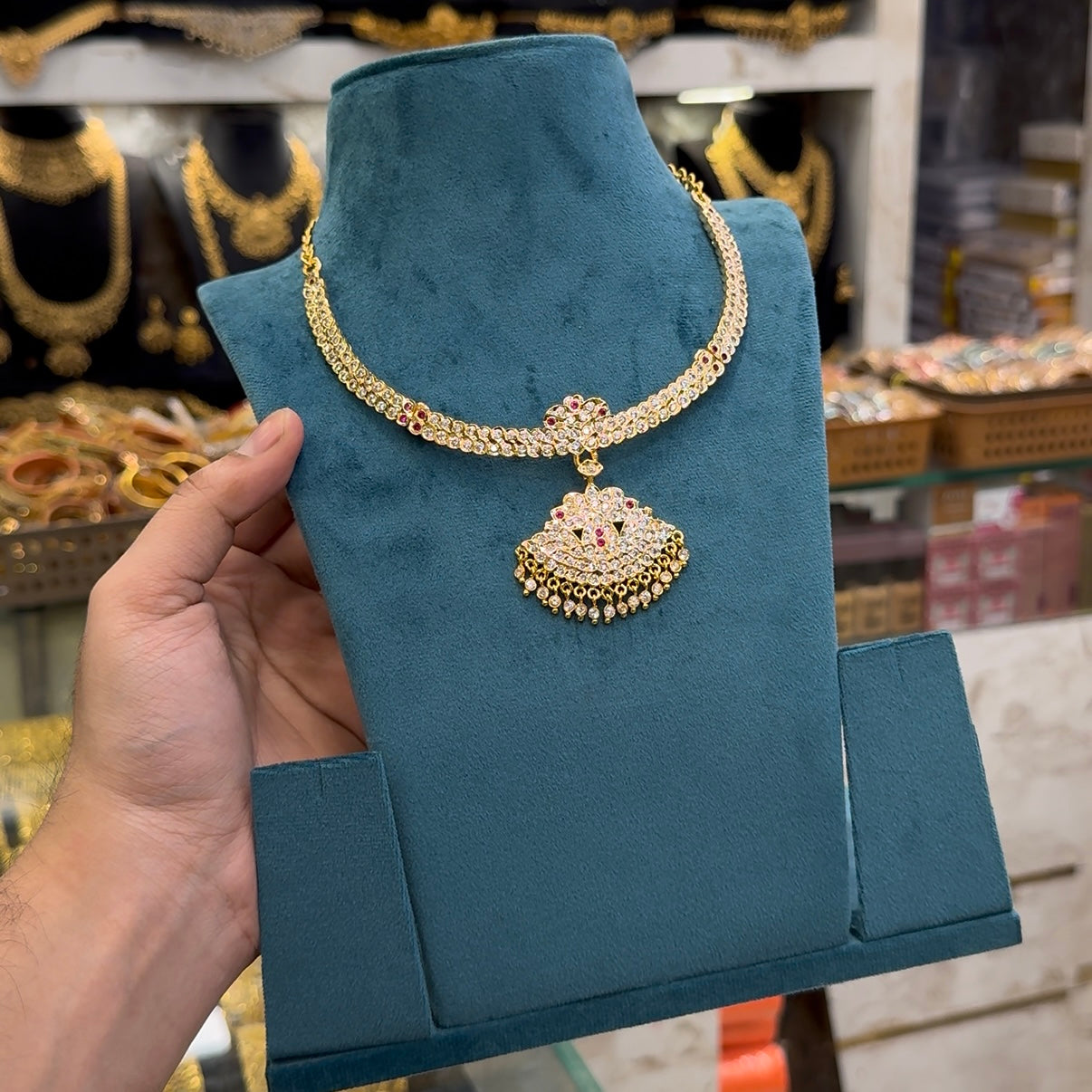 Double Line Impoun Necklace