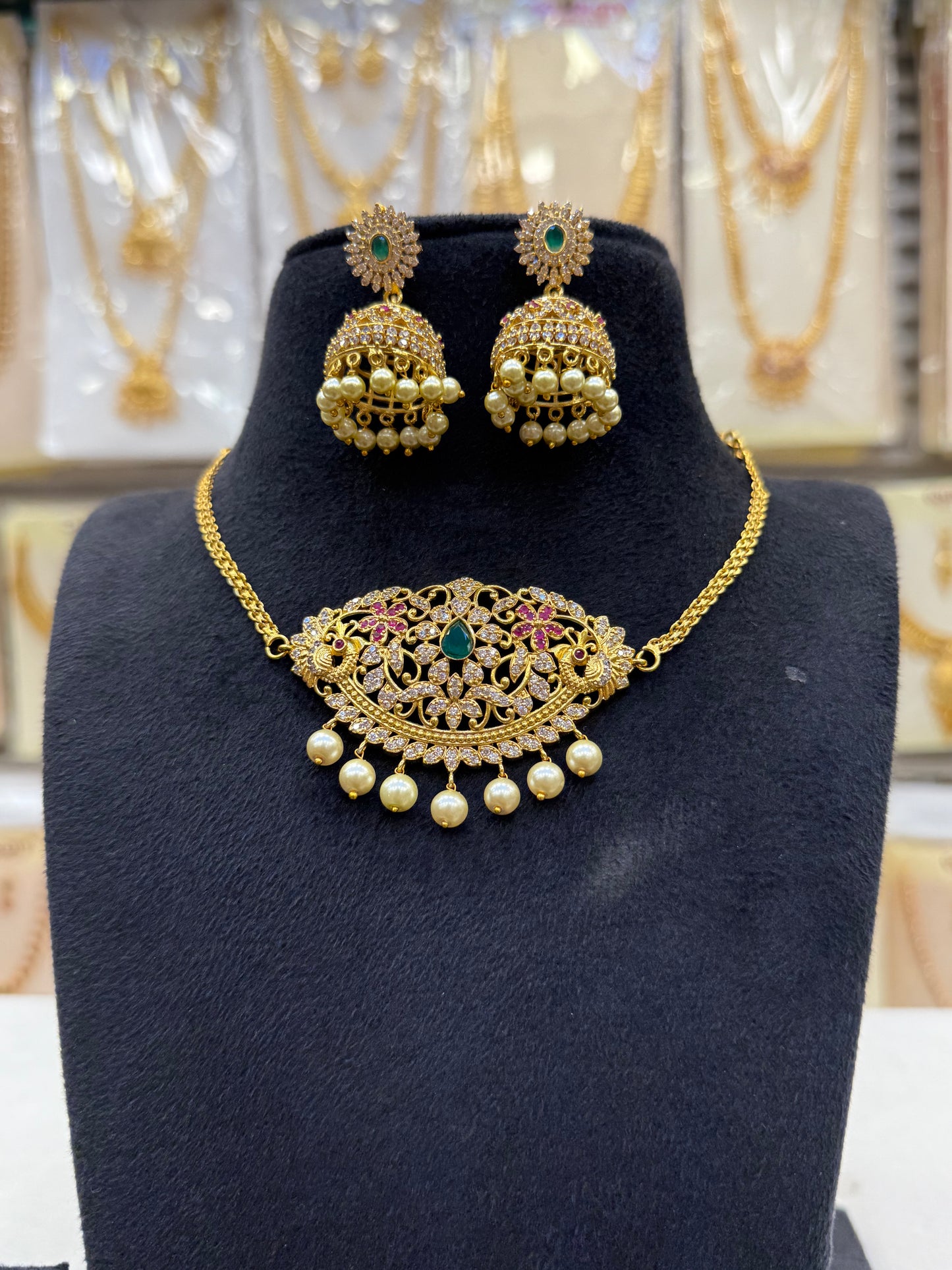 Antique Stone Choker jumki