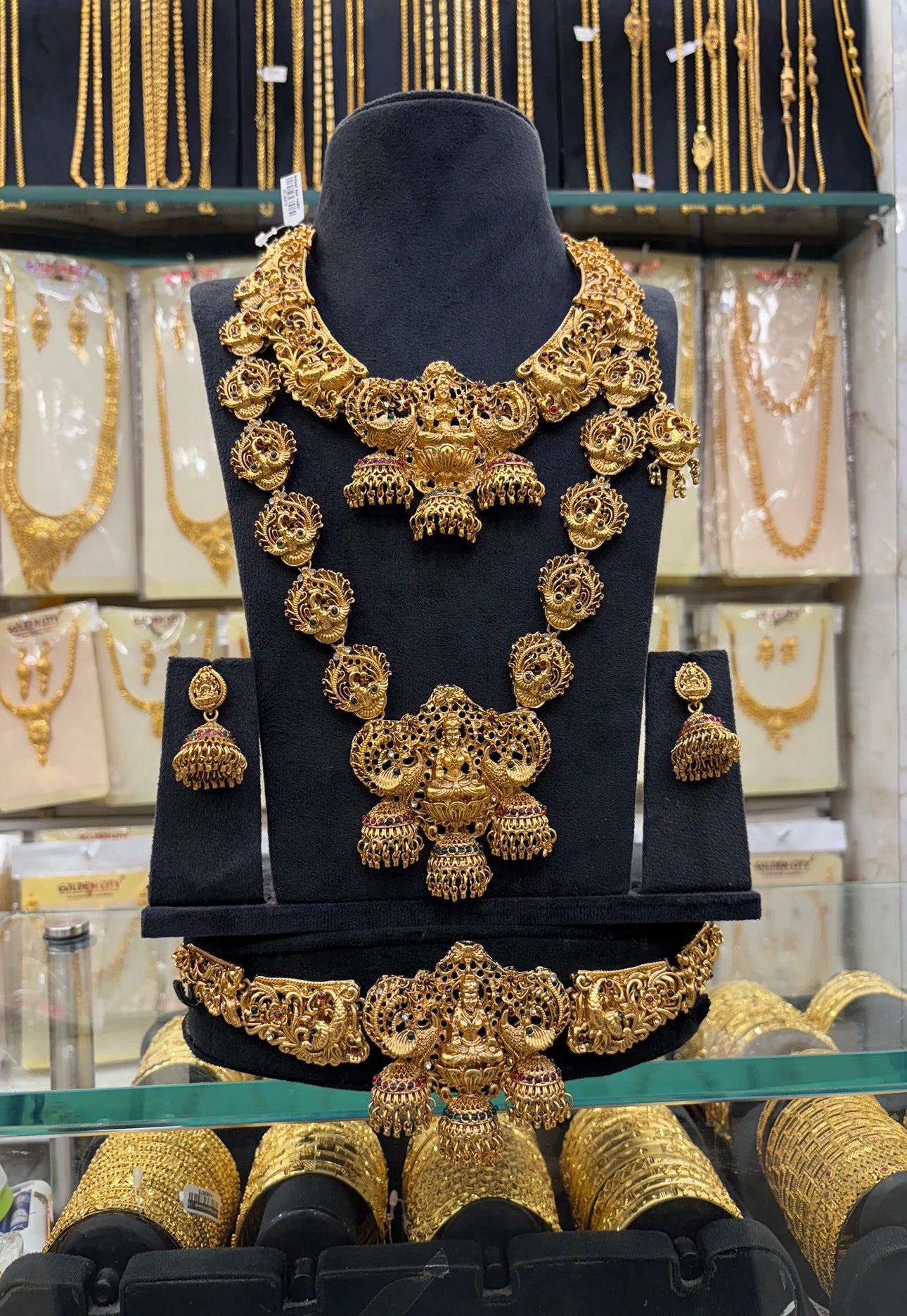 Antique Deep Work Bridal Set