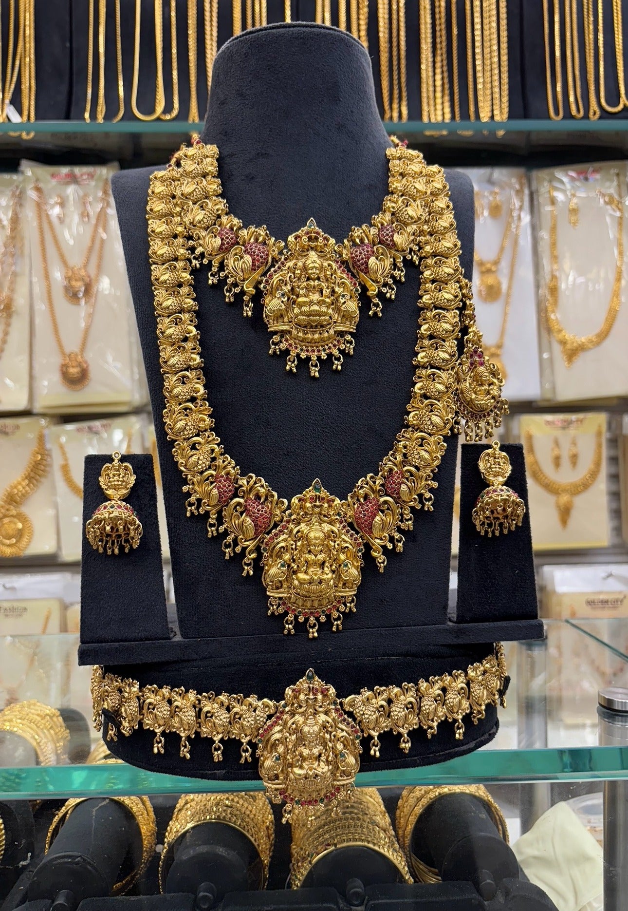 Antique Choker Design Bridal Set