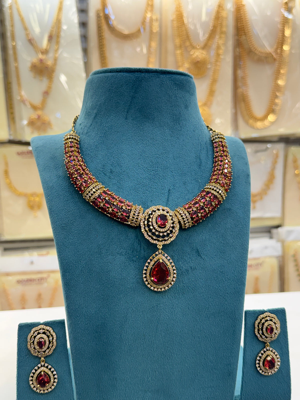 Victorian Crystal Glow Necklace