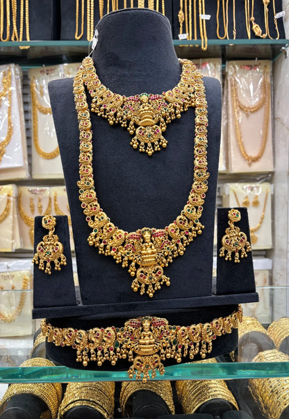 Simple Laxmi Design Bridal Set