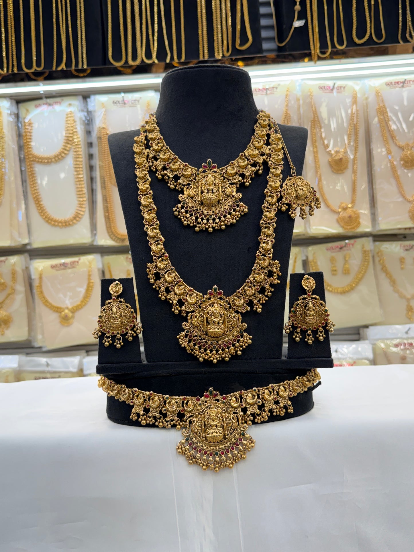 Antique Design Bridal Set