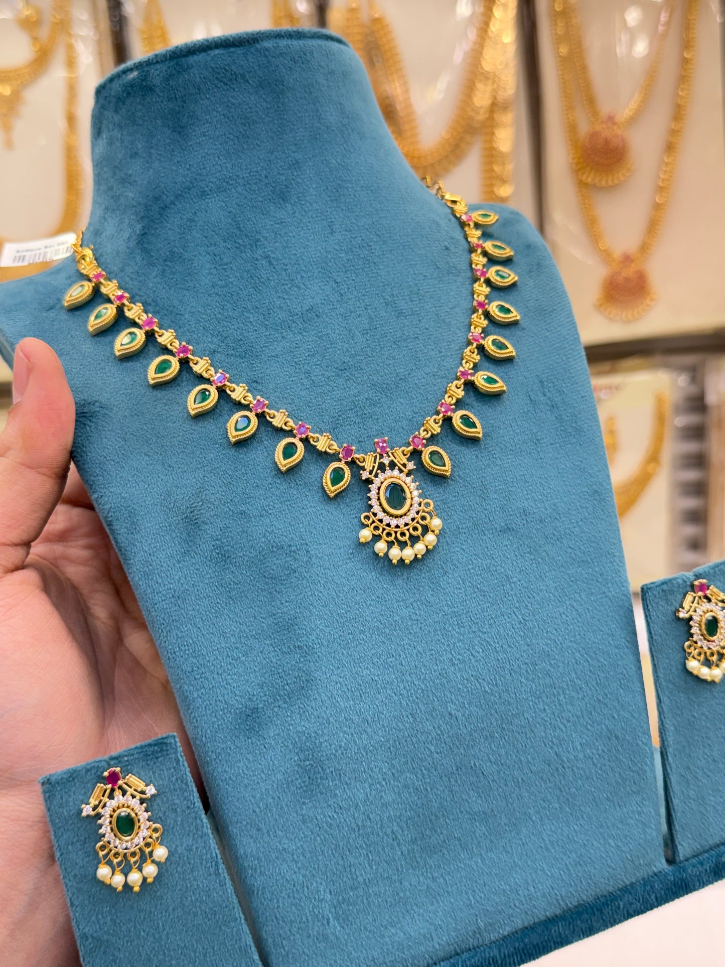 Keralam Emerald Classic Necklace