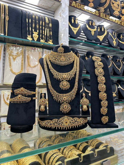 Antique Floral Designs Full Bridal Set