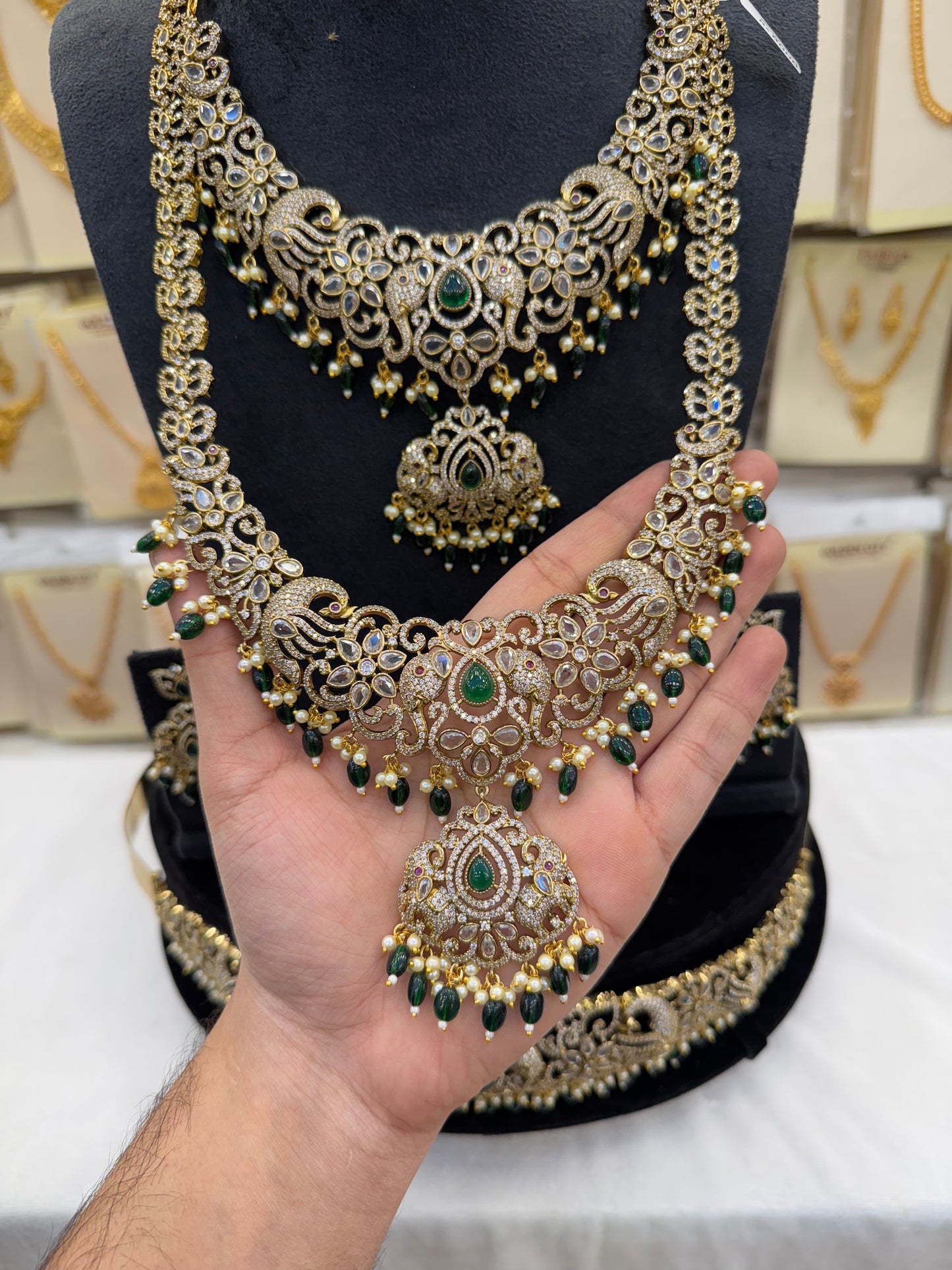 Victorian Bridal Set Dark Green Beats