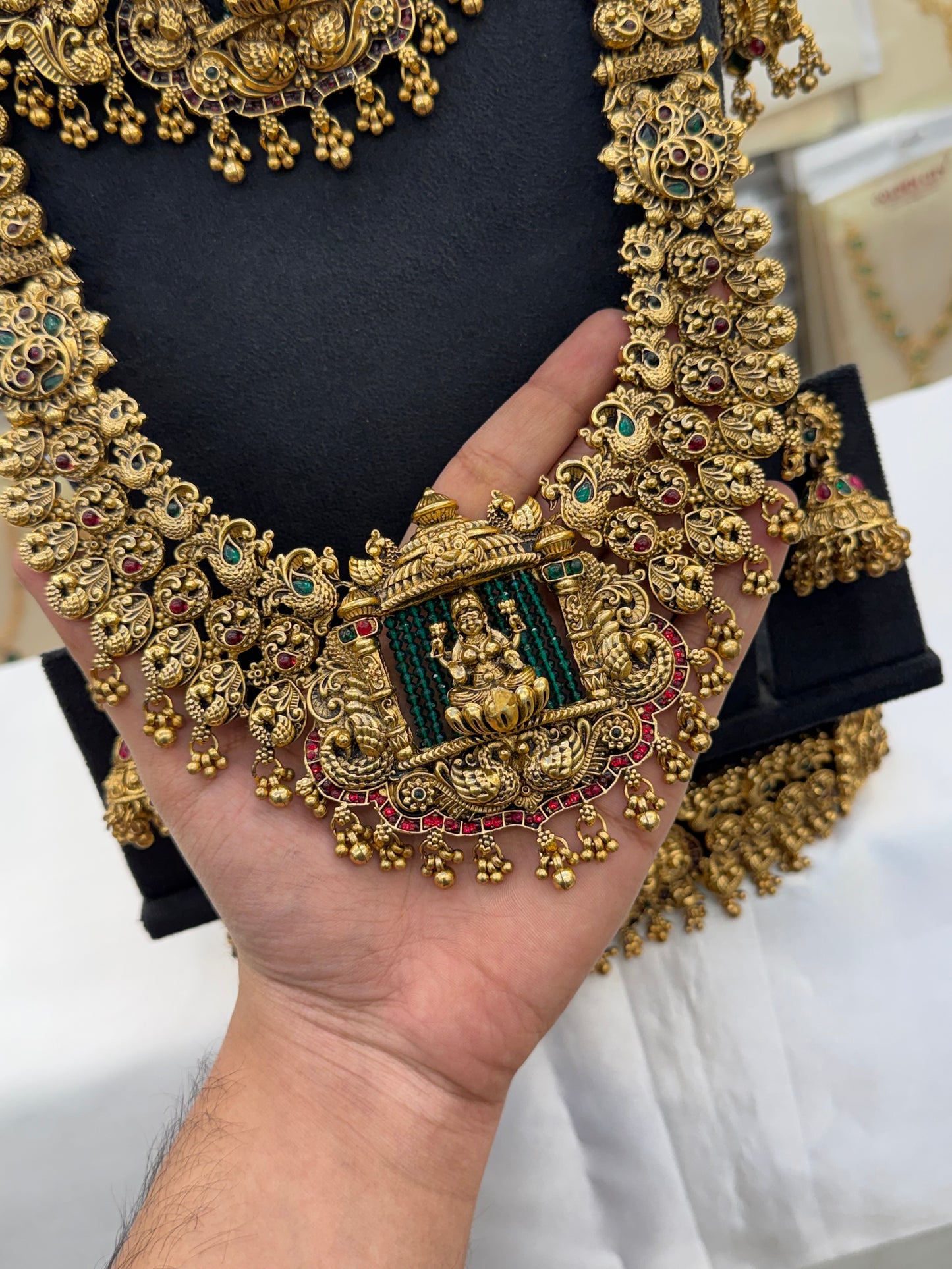 Trending Antique Bridal Set