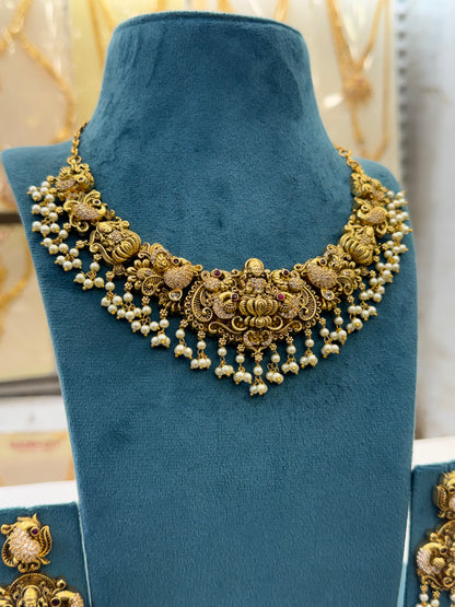 Queen’s Choice AD Antique Necklace
